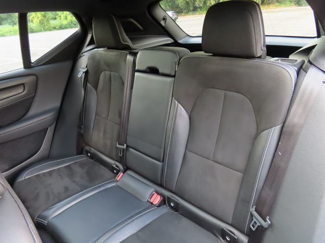 2019 Volvo XC40 T5 AWD R-Design - 23045544 - 34