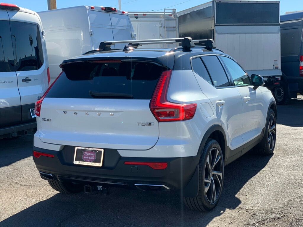 2019 Volvo XC40 T5 AWD R-Design - 22952119 - 16