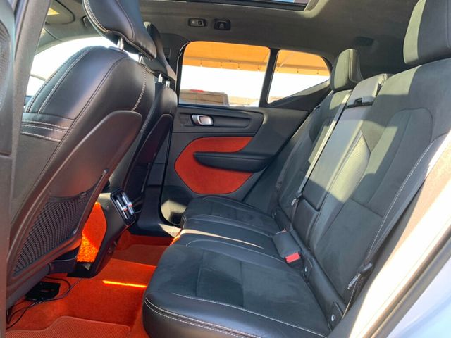 2019 Volvo XC40 T5 AWD R-Design - 22952119 - 25