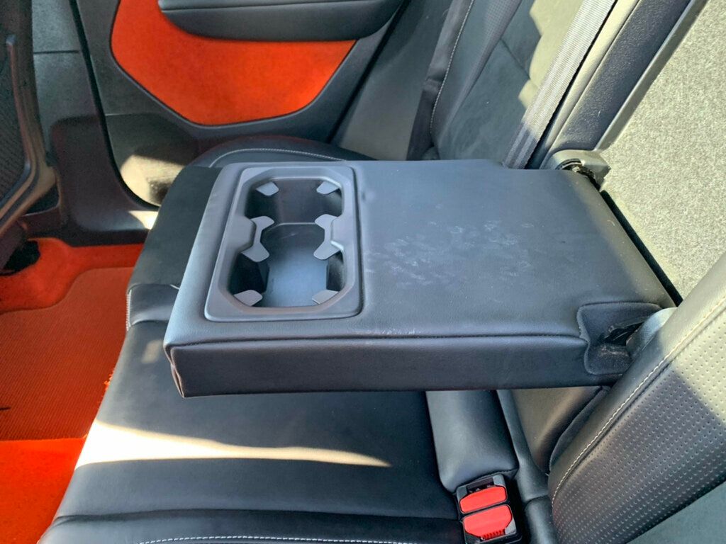 2019 Volvo XC40 T5 AWD R-Design - 22952119 - 30