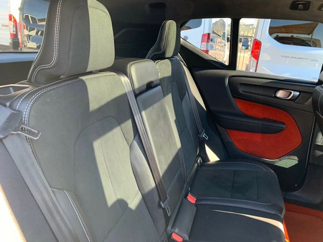 2019 Volvo XC40 T5 AWD R-Design - 22952119 - 34