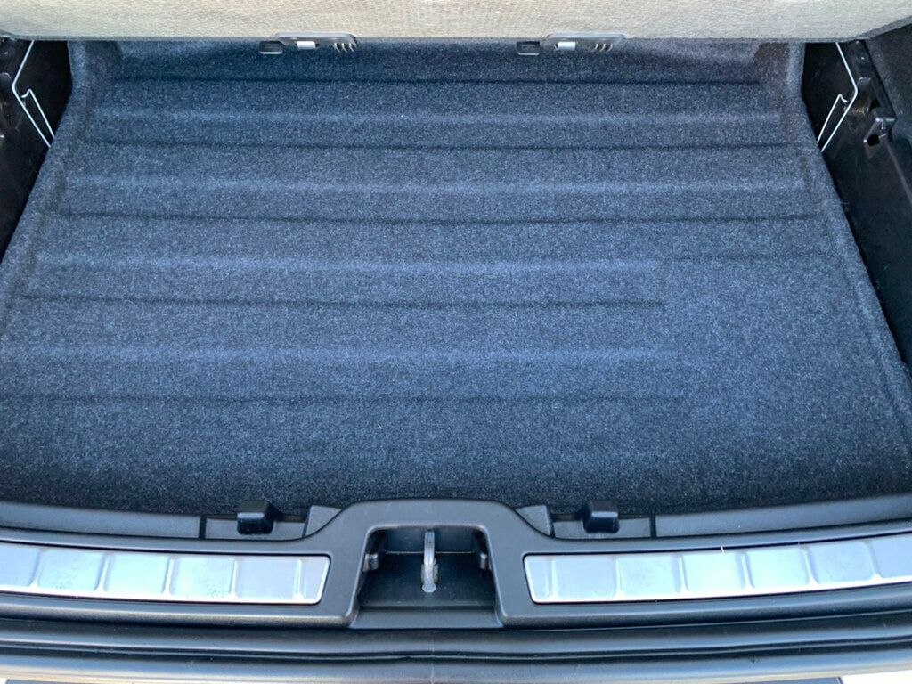 2019 Volvo XC40 T5 AWD R-Design - 22952119 - 41