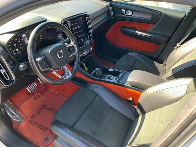 2019 Volvo XC40 T5 AWD R-Design - 22952119 - 5