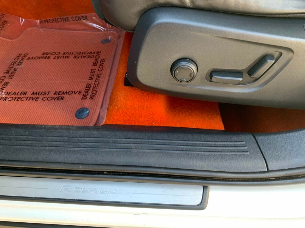 2019 Volvo XC40 T5 AWD R-Design - 22952119 - 6