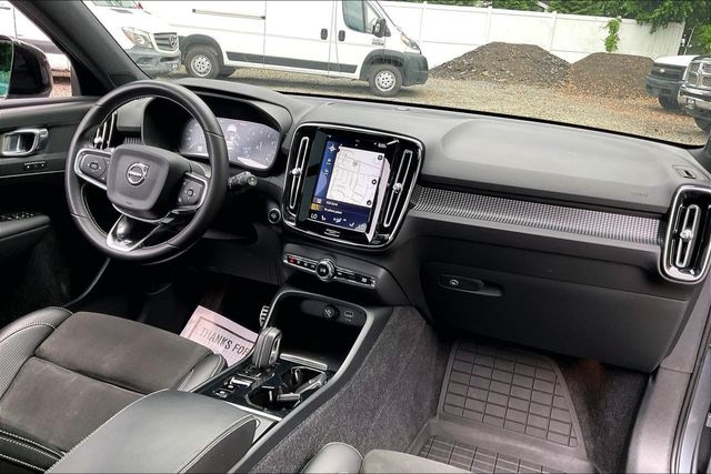 2019 Volvo XC40 T5 AWD R-Design - 23031206 - 12