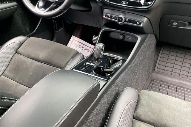 2019 Volvo XC40 T5 AWD R-Design - 23031206 - 31