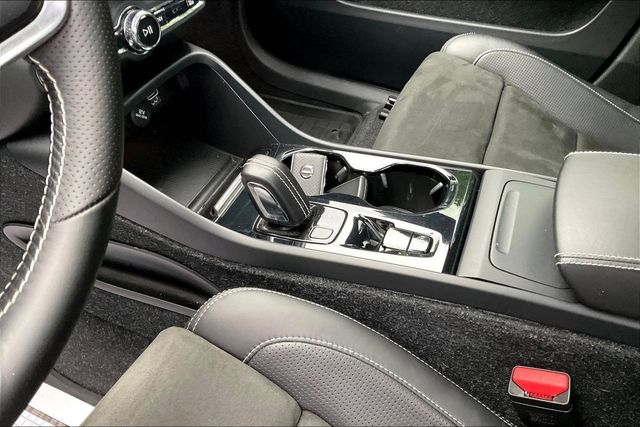 2019 Volvo XC40 T5 AWD R-Design - 23031206 - 33