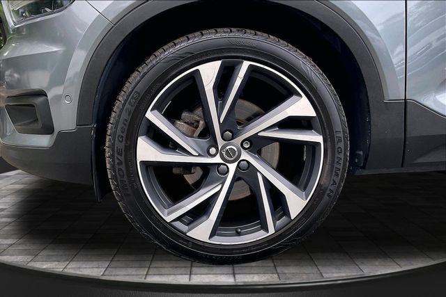 2019 Volvo XC40 T5 AWD R-Design - 23031206 - 39