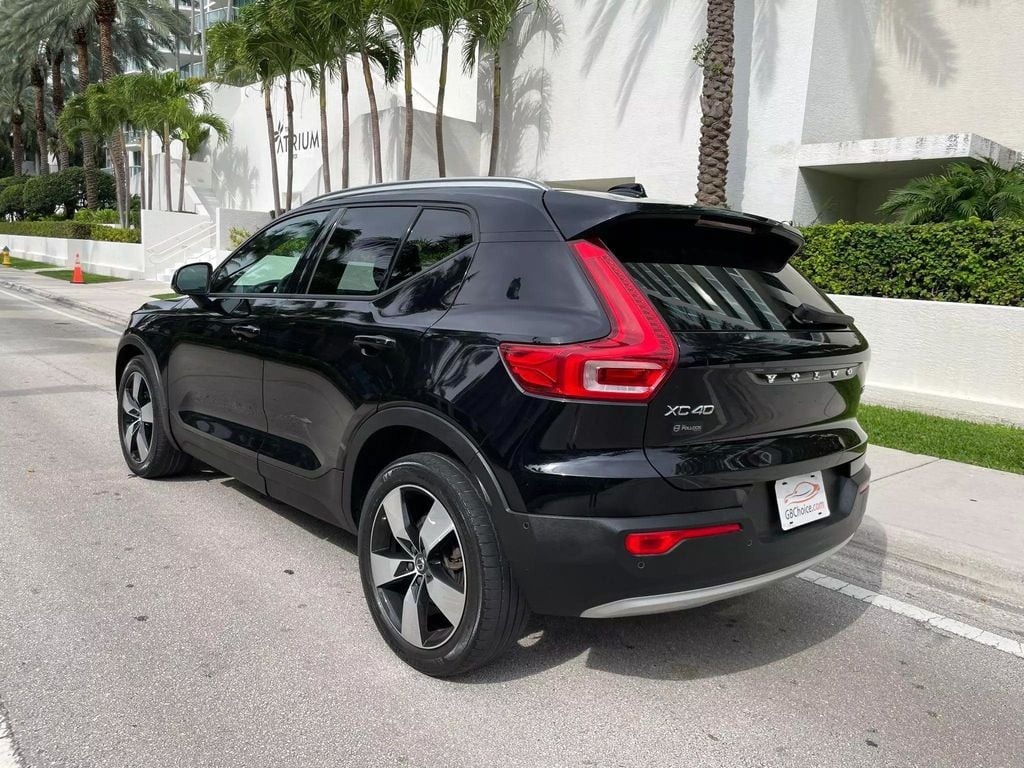 2019 Volvo XC40 T5 Momentum Sport Utility 4D - 22289176 - 4