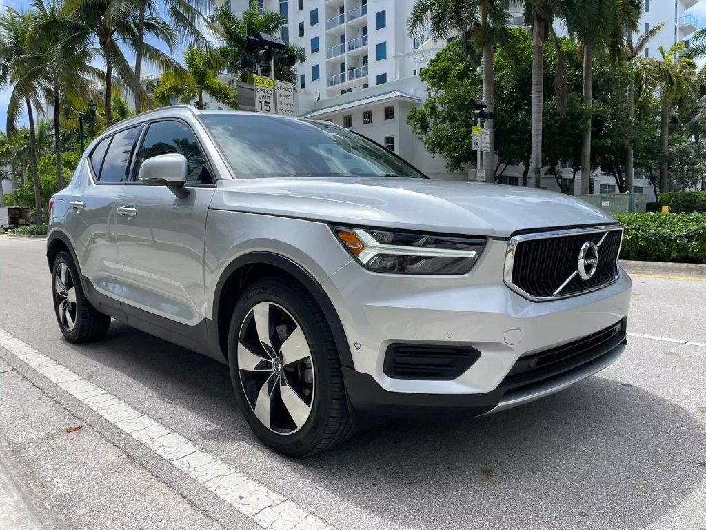 2019 Volvo XC40 T5 Momentum Sport Utility 4D - 22488359 - 1