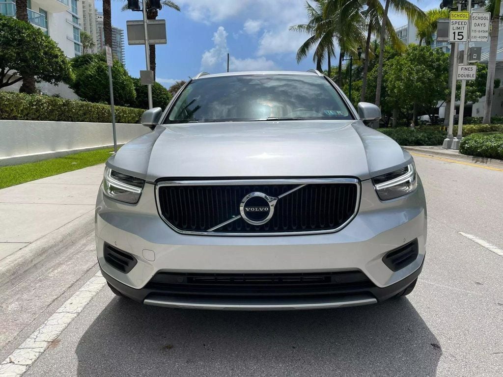 2019 Volvo XC40 T5 Momentum Sport Utility 4D - 22488359 - 2