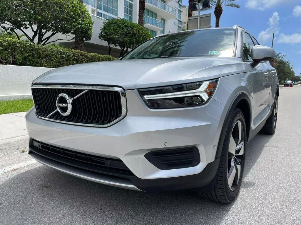 2019 Volvo XC40 T5 Momentum Sport Utility 4D - 22488359 - 8