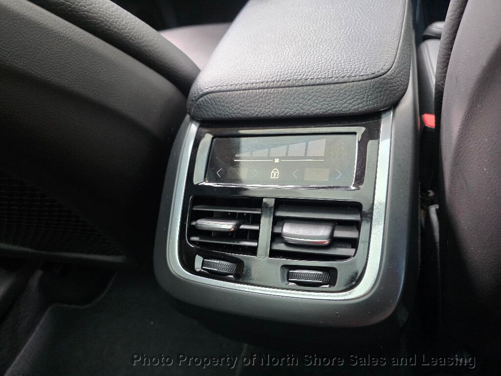 2019 Volvo XC60 Inscription photo 59