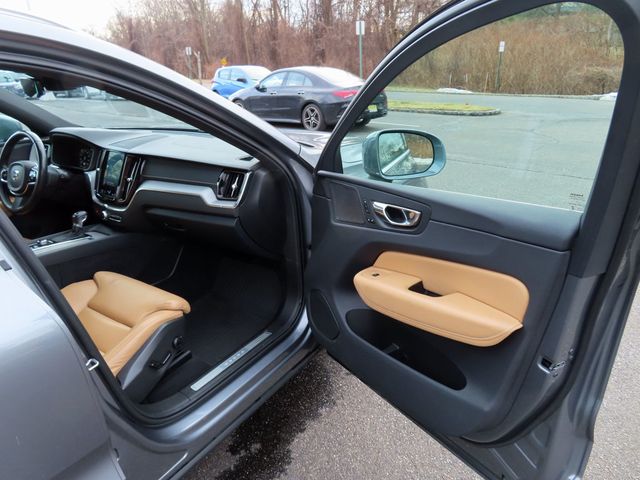 2019 Volvo XC60 T5 AWD Inscription - 22969093 - 24