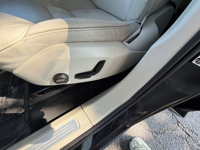 2019 Volvo XC60 T5 AWD Momentum - 23067300 - 12