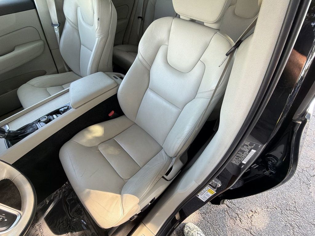 Volvo XC60 photo 14