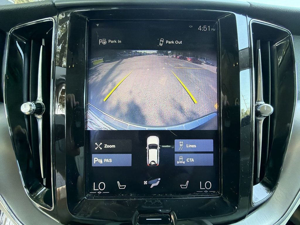 Volvo XC60 photo 18