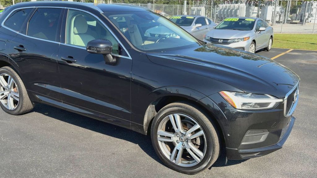 Volvo XC60 photo 2