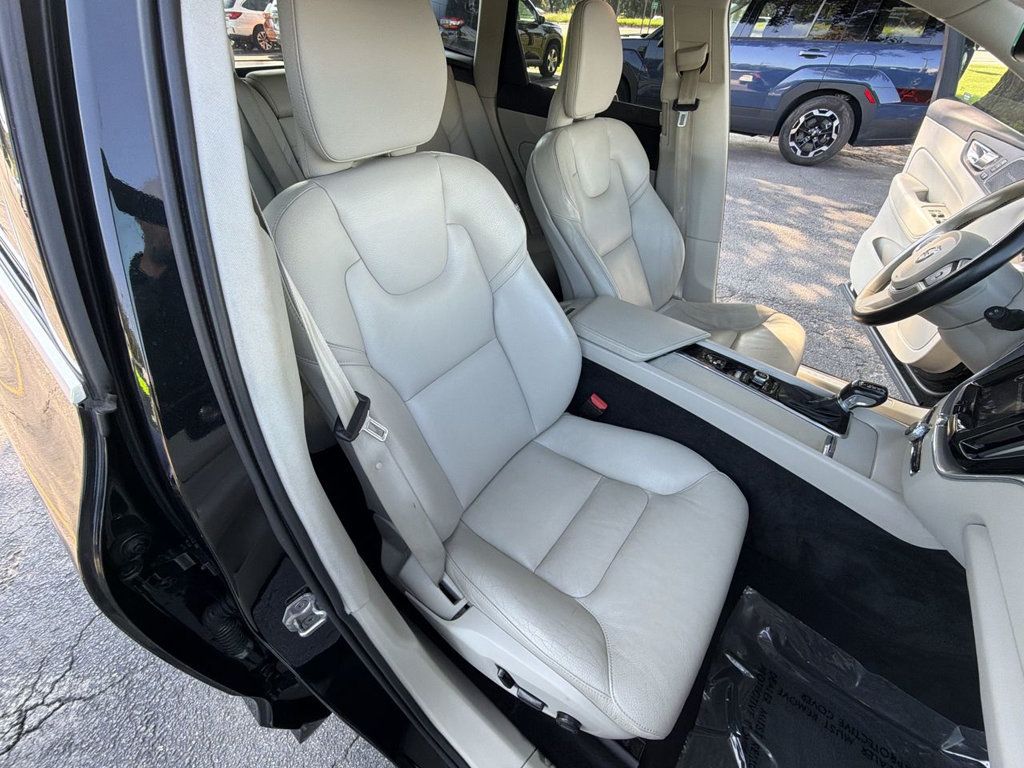 Volvo XC60 photo 21