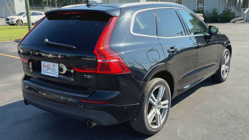 Volvo XC60 photo 8