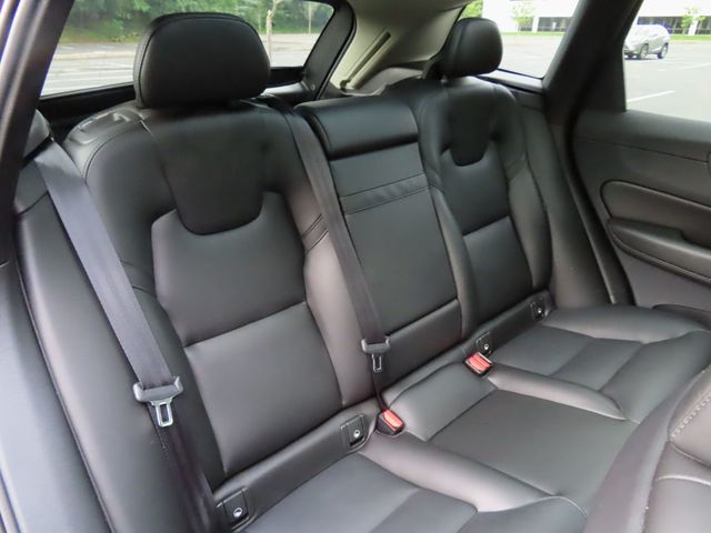 2019 Volvo XC60 T5 AWD Momentum - 22862434 - 27