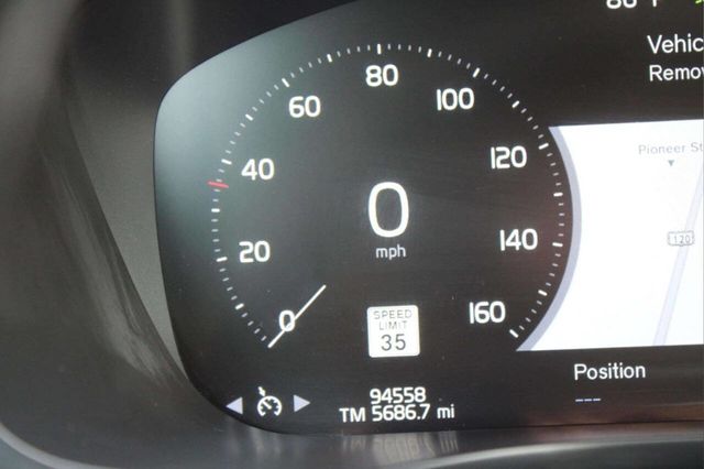 2019 Volvo XC60 T5 AWD Momentum - 22926407 - 22