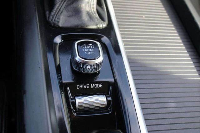 2019 Volvo XC60 T5 AWD Momentum - 22926407 - 23