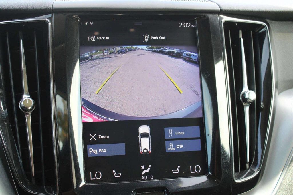 2019 Volvo XC60 T5 AWD Momentum - 22926407 - 24
