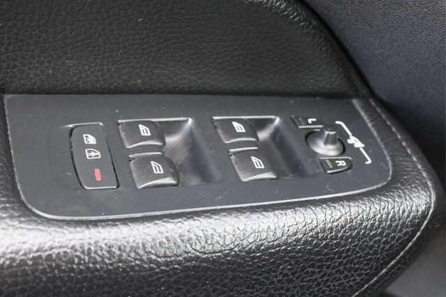 2019 Volvo XC60 T5 AWD Momentum - 22926407 - 26