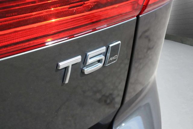 2019 Volvo XC60 T5 AWD Momentum - 22926407 - 31