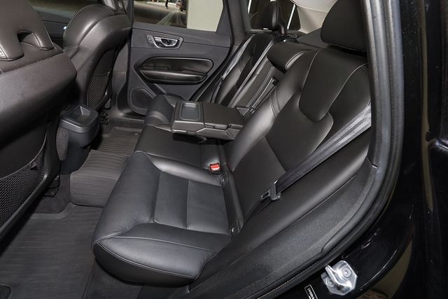2019 Volvo XC60 T5 AWD Momentum - 23093037 - 29