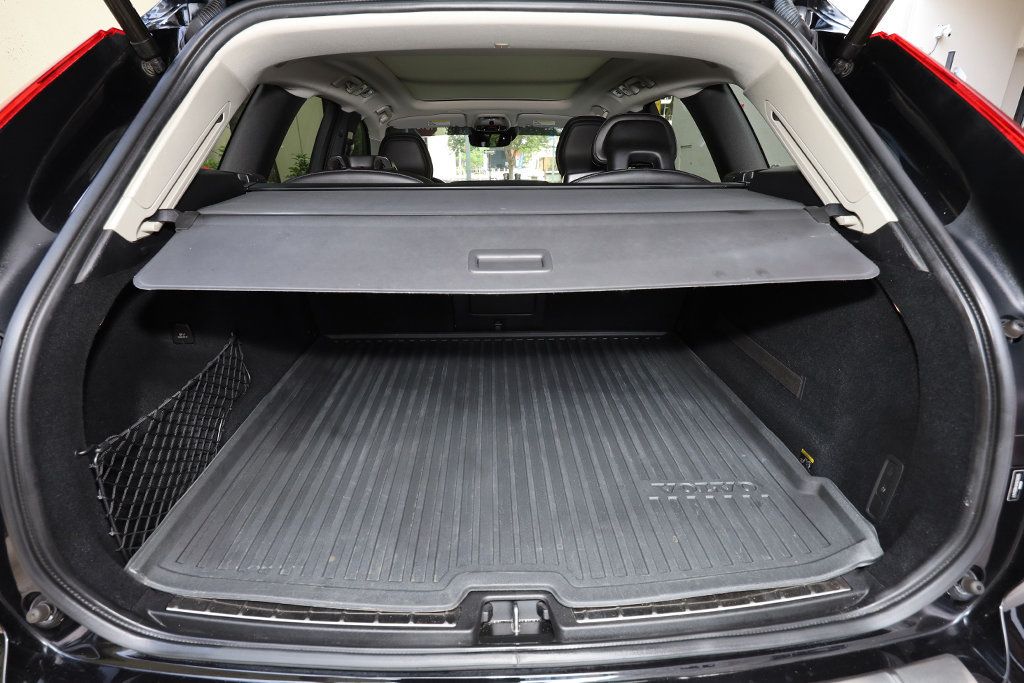2019 Volvo XC60 T5 AWD Momentum - 23093037 - 33