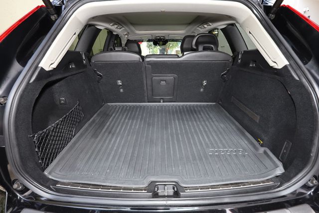 2019 Volvo XC60 T5 AWD Momentum - 23093037 - 34
