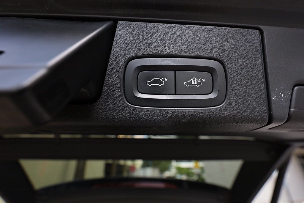 2019 Volvo XC60 T5 AWD Momentum - 23093037 - 37