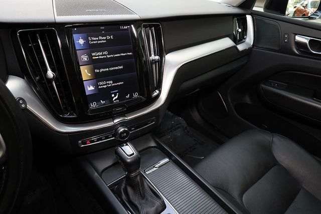 2019 Volvo XC60 T5 AWD Momentum - 23093037 - 43