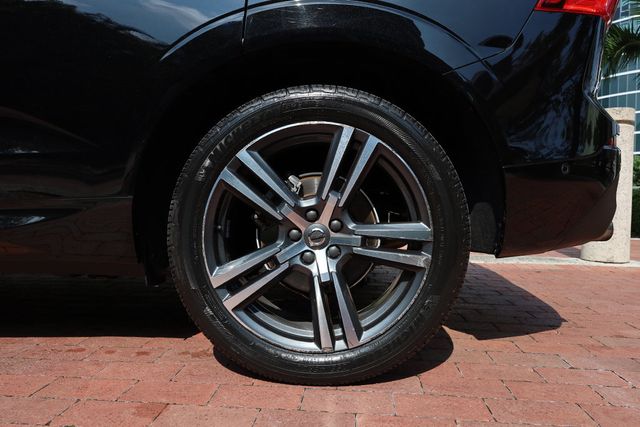 2019 Volvo XC60 T5 AWD Momentum - 23093037 - 56
