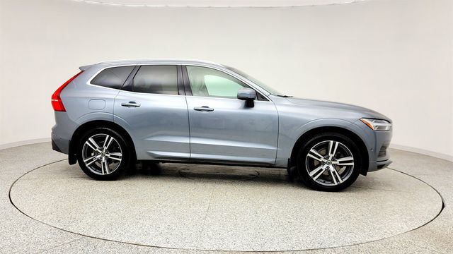 2019 Volvo XC60 T5 AWD Momentum w/ Premium Package, Navigation & 20'' Wheels - 23011318 - 3