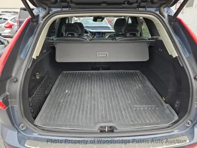 2019 Volvo XC60 T6 AWD Momentum - 22995593 - 13