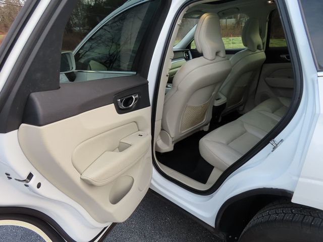2019 Volvo XC60 T6 AWD Momentum - 22953922 - 29