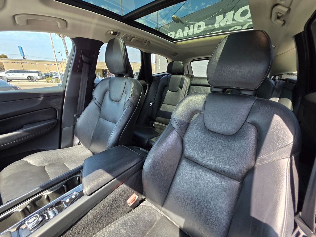 2019 Volvo XC60 T6 AWD Momentum - 22904172 - 22