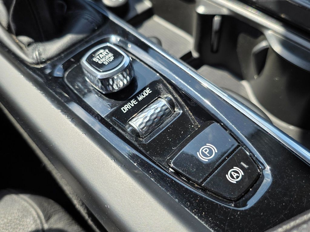 2019 Volvo XC60 T6 AWD Momentum - 22904172 - 38