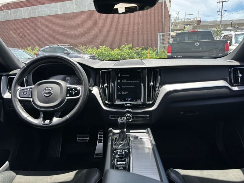 2019 Volvo XC60 T6 AWD R-Design - 23015227 - 12