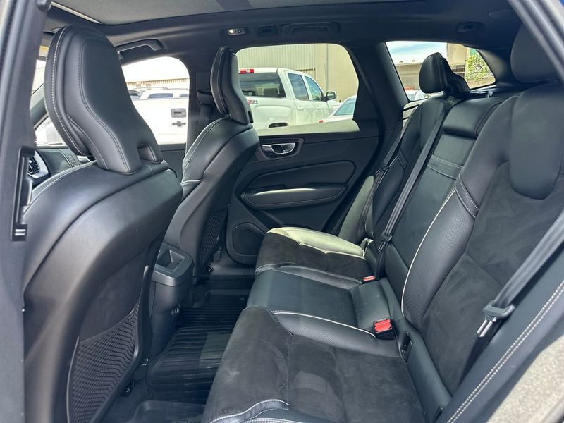 2019 Volvo XC60 T6 AWD R-Design - 23015227 - 13