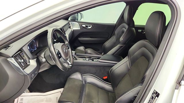 2019 Volvo XC60 T6 AWD R-Design T6 AWD R-Design w/ B&W Sound & Advanced Pkg - 23033787 - 18