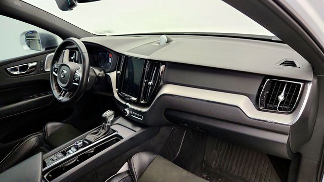 2019 Volvo XC60 T6 AWD R-Design T6 AWD R-Design w/ B&W Sound & Advanced Pkg - 23033787 - 23