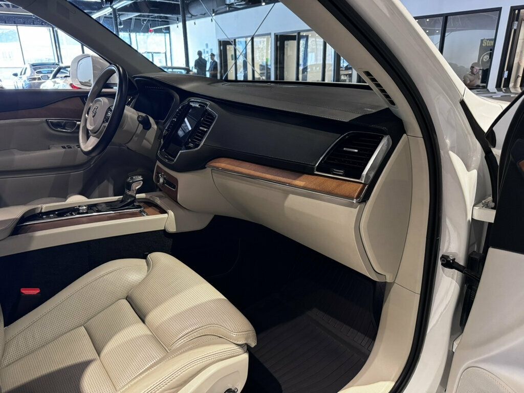 2019 Volvo XC90 PowerLiftgate/PanoSunroof/AdaptiveCruiseControl/HarmonKardon - 23062114 - 26