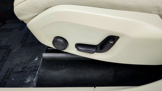 2019 Volvo XC90 T5 FWD Momentum - 23036152 - 11