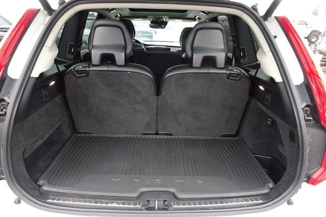 2019 Volvo XC90 T5 FWD Momentum - 22930243 - 14