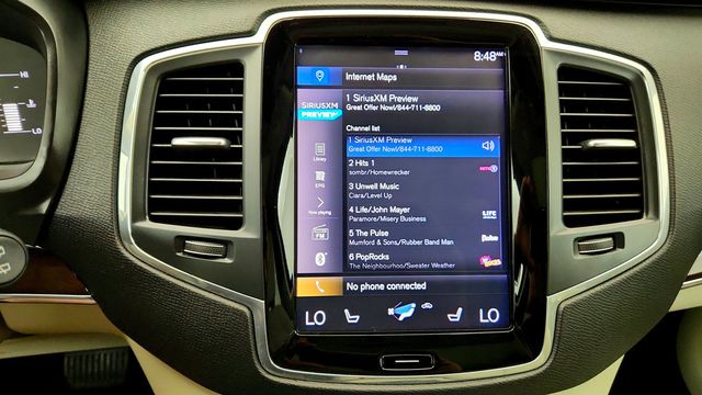 2019 Volvo XC90 T5 FWD Momentum w/ 20'' Wheels + Heated Seats & Steering Wheel - 23036152 - 17