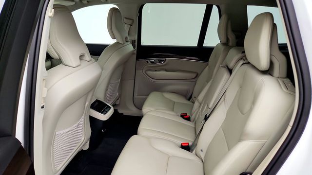2019 Volvo XC90 T5 FWD Momentum w/ 20'' Wheels + Heated Seats & Steering Wheel - 23036152 - 19